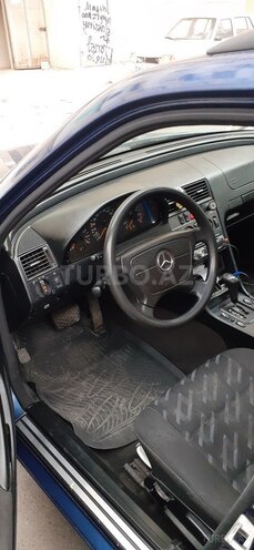 Mercedes C 200 2000, 280,000 km - 2.0 l - Bakı