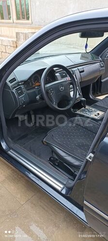 Mercedes E 320 1997, 488,975 km - 3.2 l - Bakı