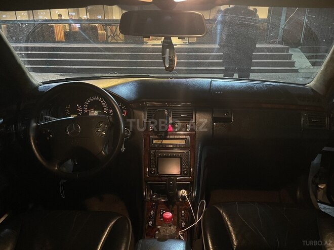 Mercedes E 240 2001, 265,034 km - 2.6 l - Bakı