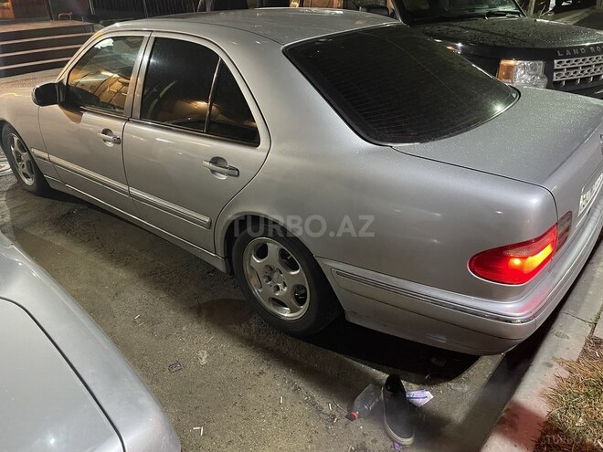 Mercedes E 240 2001, 265,034 km - 2.6 l - Bakı