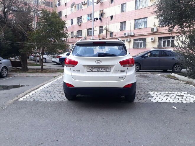 Hyundai ix35 2010, 145,000 km - 2.4 l - Bakı