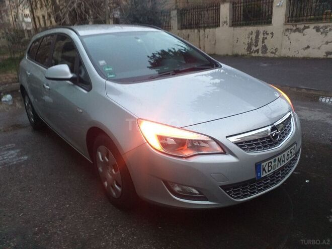 Opel Astra 2012, 115,770 km - 1.3 l - Bakı