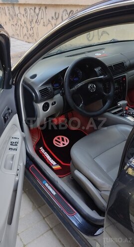 Volkswagen Passat 2004, 256,000 km - 1.8 л - Bakı