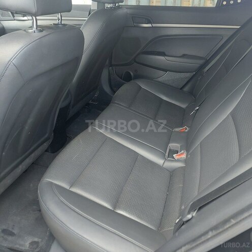 Hyundai Elantra 2015, 137,000 km - 1.6 л - Bakı