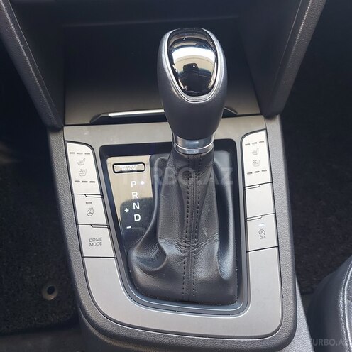 Hyundai Elantra 2015, 137,000 km - 1.6 л - Bakı