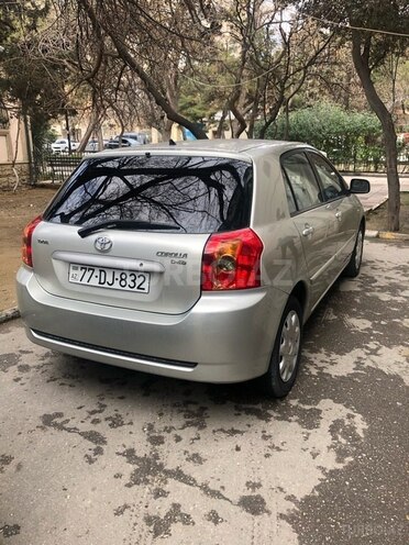 Toyota Corolla 2004, 238,000 km - 1.4 l - Bakı