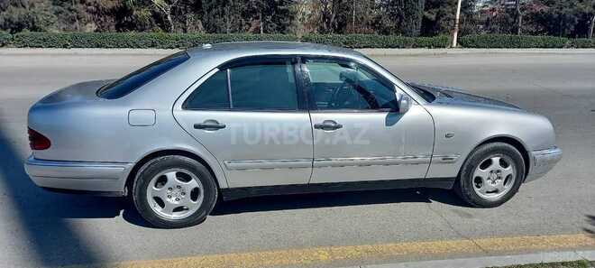 Mercedes E 220 1998, 613,241 km - 2.2 l - Bərdə