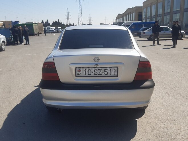 Opel Vectra 1997, 317,000 km - 1.6 л - Bakı