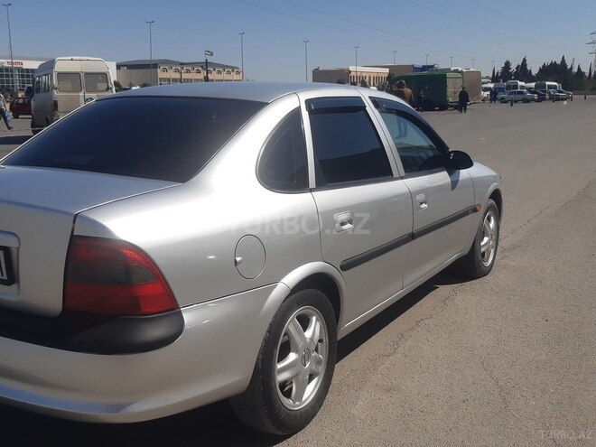Opel Vectra 1997, 317,000 km - 1.6 л - Bakı