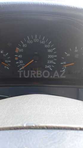 Mercedes E 220 1998, 613,241 km - 2.2 l - Bərdə