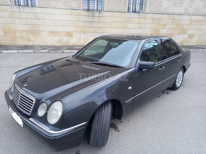 Mercedes E 280 1996, 300,000 km - 2.8 l - Bakı