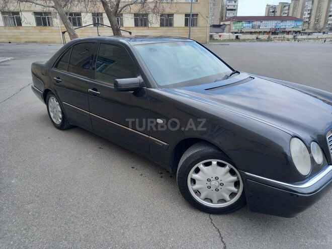 Mercedes E 280 1996, 300,000 km - 2.8 l - Bakı