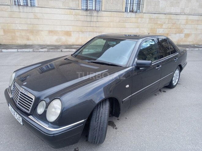 Mercedes E 280 1996, 300,000 km - 2.8 l - Bakı