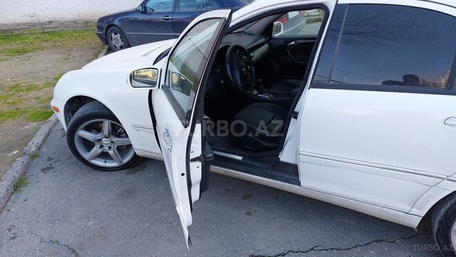 Mercedes C 240 2001, 286,000 km - 2.4 l - Sumqayıt