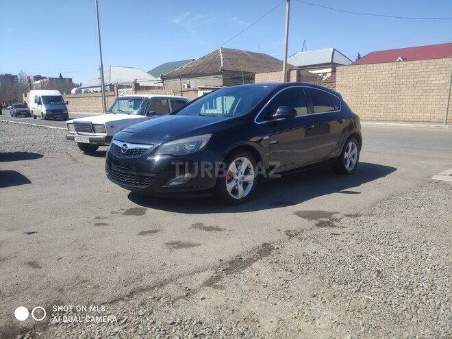 Opel Astra 2010, 208,000 km - 1.7 l - Gəncə
