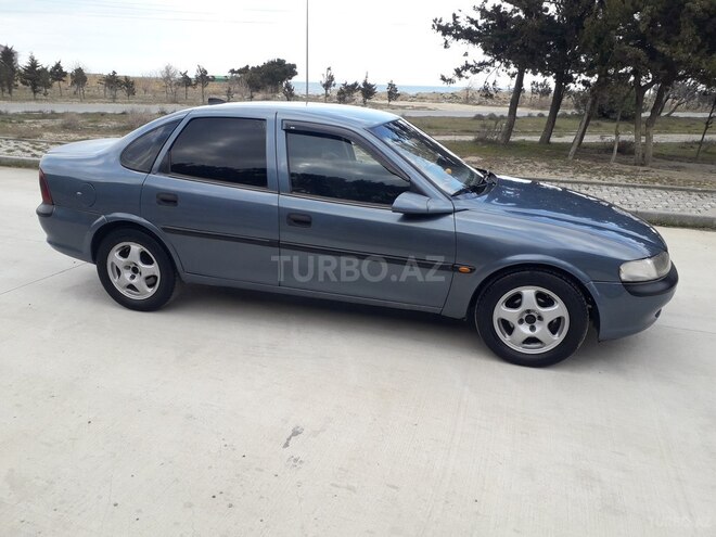 Opel Vectra 1997, 312,654 km - 1.6 l - Sumqayıt