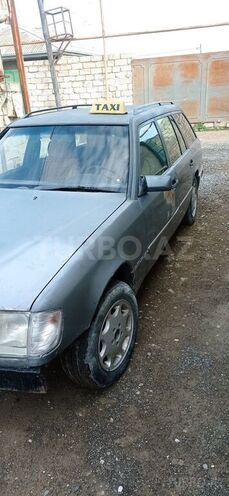Mercedes E 250 1990, 250,000 km - 2.5 l - Bakı