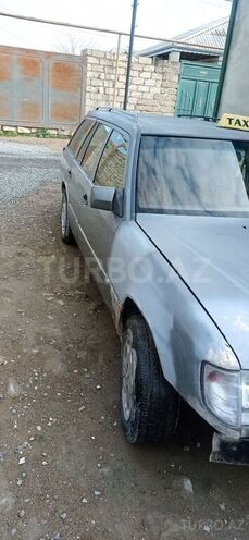 Mercedes E 250 1990, 250,000 km - 2.5 l - Bakı