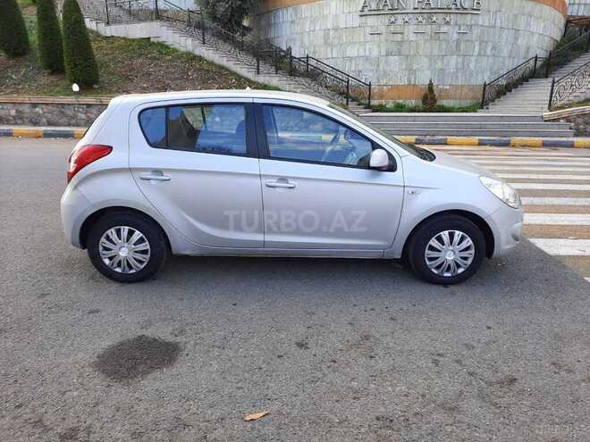 Hyundai i20 2010, 274,000 km - 1.4 l - Tovuz