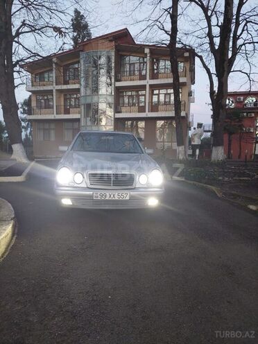 Mercedes E 240 1998, 410,100 km - 2.4 l - Bakı