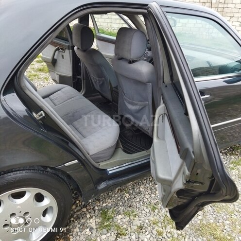 Mercedes C 220 1996, 88,000 km - 2.2 l - Xaçmaz