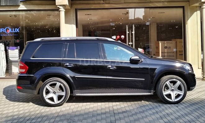 Mercedes GL 550 2010, 179,000 km - 5.5 л - Bakı