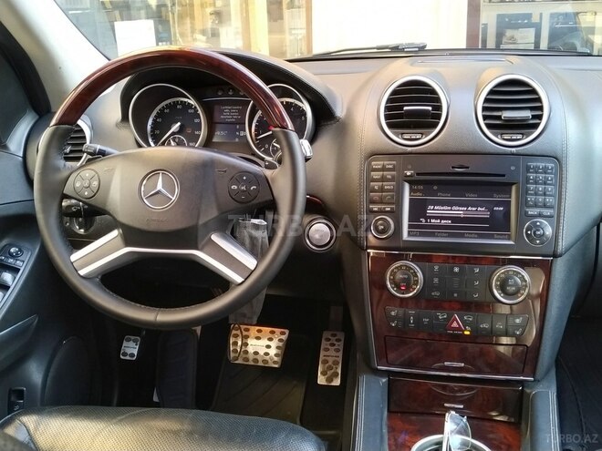 Mercedes GL 550 2010, 179,000 km - 5.5 л - Bakı