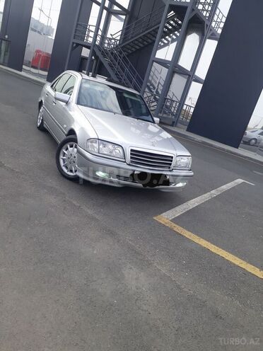Mercedes C 240 1999, 315,957 km - 2.4 l - Bakı