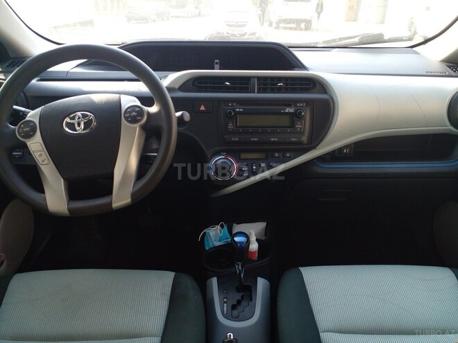 Toyota Prius C 2012, 152,000 km - 1.5 l - Bakı