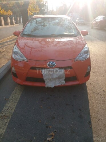 Toyota Prius C 2012, 152,000 km - 1.5 l - Bakı