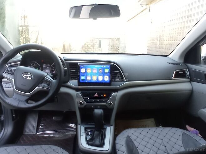 Hyundai Elantra 2017, 240,597 km - 2.0 l - Bakı