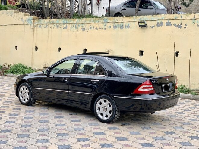 Mercedes C 240 2005, 330,000 km - 2.4 l - Bakı