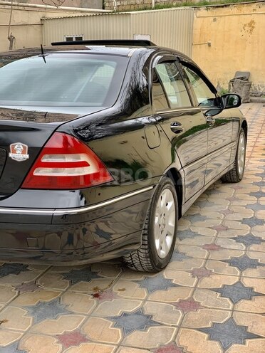 Mercedes C 240 2005, 330,000 km - 2.4 l - Bakı
