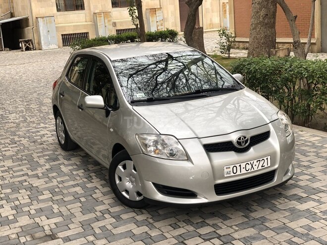 Toyota Auris 2007, 190,000 km - 1.4 l - Bakı