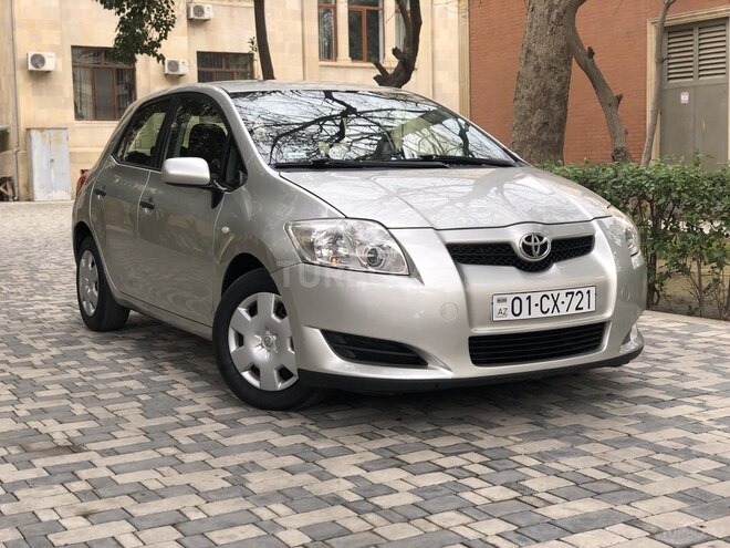 Toyota Auris 2007, 190,000 km - 1.4 l - Bakı