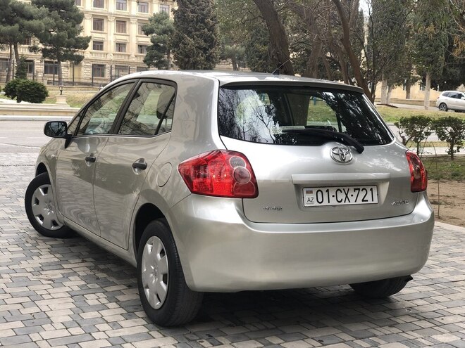 Toyota Auris 2007, 190,000 km - 1.4 l - Bakı
