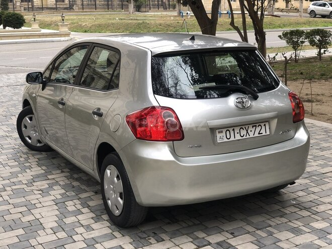 Toyota Auris 2007, 190,000 km - 1.4 l - Bakı