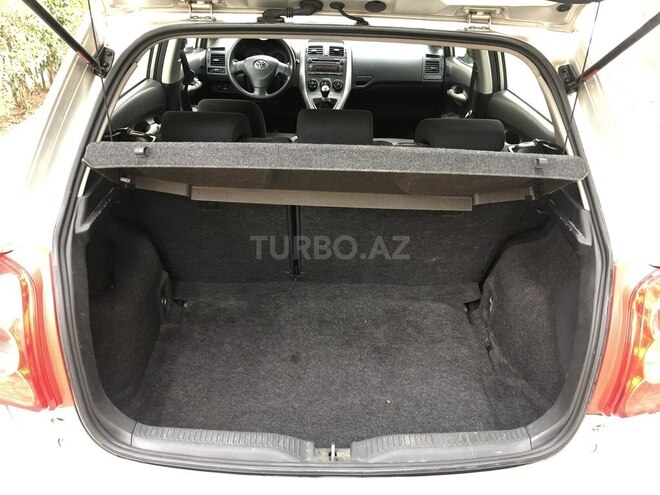 Toyota Auris 2007, 190,000 km - 1.4 l - Bakı