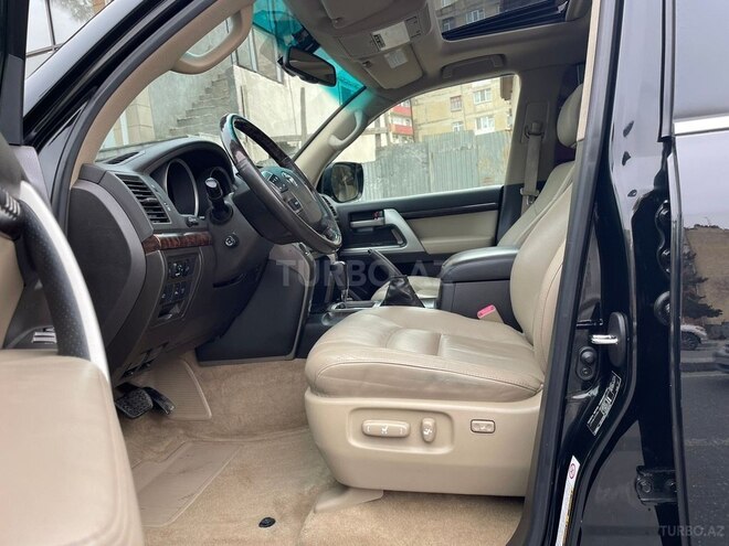 Toyota Land Cruiser 2011, 143,000 km - 4.6 l - Bakı
