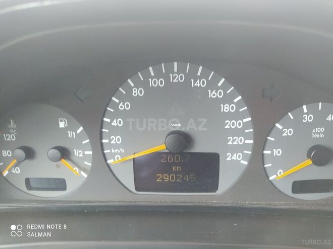 Mercedes E 240 1999, 290,000 km - 2.4 l - Bakı
