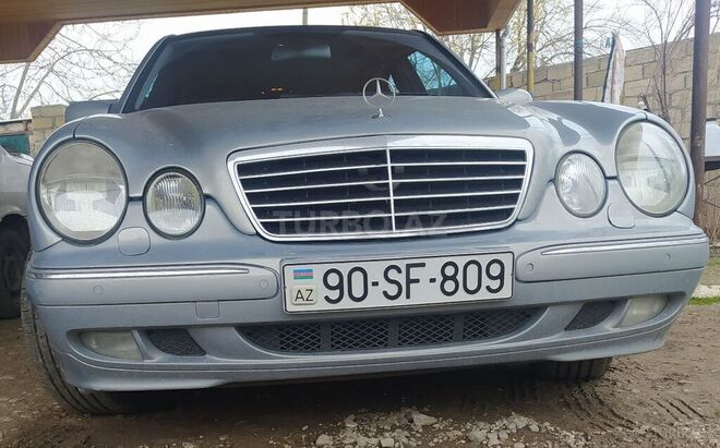 Mercedes E 240 1999, 290,000 km - 2.4 l - Bakı