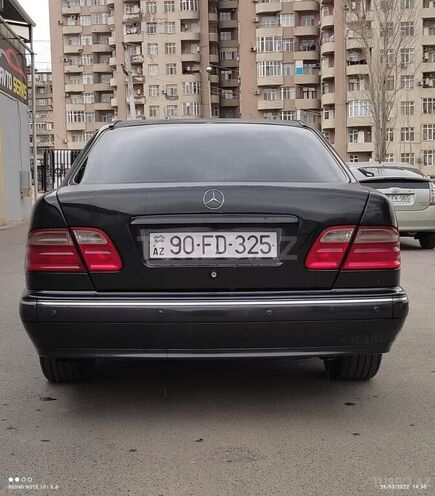 Mercedes E 220 2001, 421,929 km - 2.2 л - Bakı