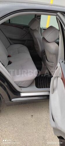 Mercedes E 220 2001, 421,929 km - 2.2 л - Bakı