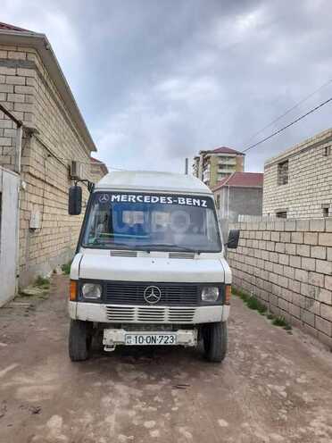 Mercedes 308 D 1994, 500,000 km - 2.3 l - Salyan