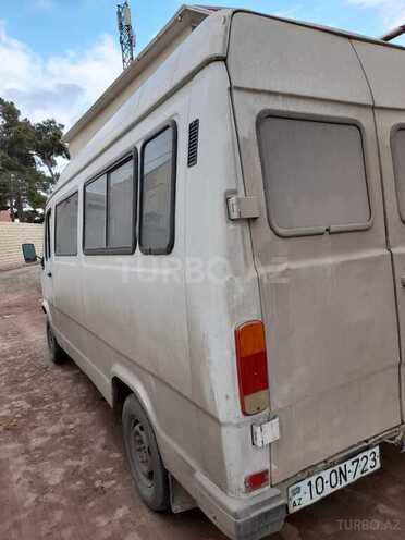 Mercedes 308 D 1994, 500,000 km - 2.3 l - Salyan