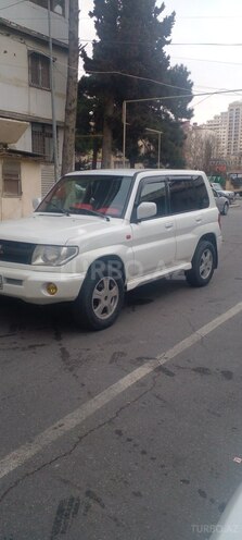 Mitsubishi Pajero io 2001, 358,000 km - 1.8 l - Bakı