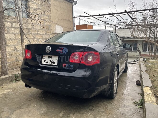 Volkswagen Jetta 2005, 360,000 km - 2.5 л - Bakı