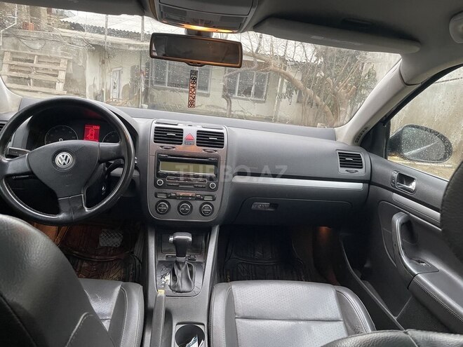 Volkswagen Jetta 2005, 360,000 km - 2.5 л - Bakı