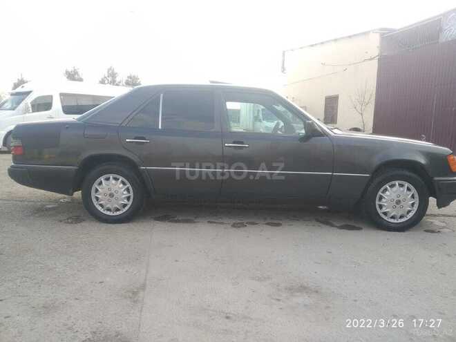 Mercedes E 200 1992, 860,921 km - 2.0 л - Şirvan