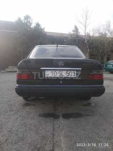 Mercedes E 200 1992, 860,921 km - 2.0 л - Şirvan